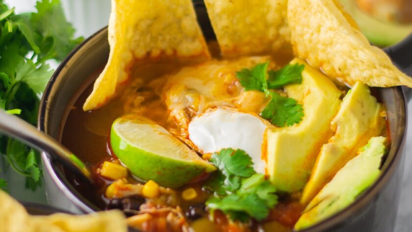 Instant Pot Chicken Tortilla Soup