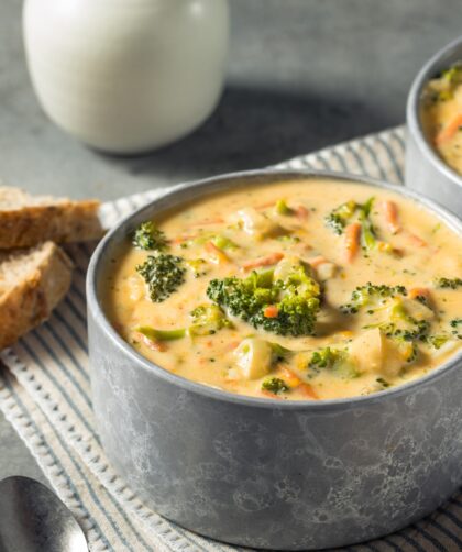 Cheesy Chicken and Broccoli Soup Recipe